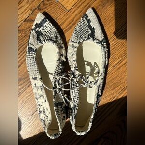 Bimba y Lola Leather Pointed Lace-Up Snake-Print Flats in Black & Cream